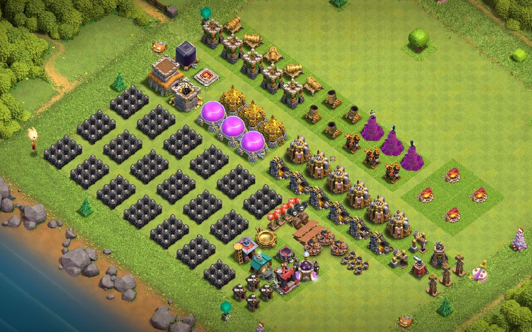 Town Hall 8 Fun Base layout by Ferr
