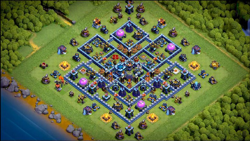 Town Hall 13 Hybrid Base layout by TReX