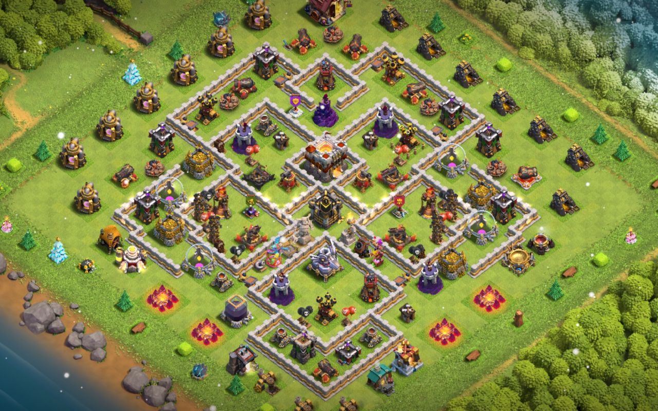 Town Hall 11 Hybrid Base layout by Sarg