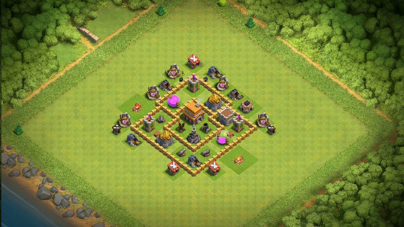 Town Hall 5 Hybrid Base layout by TReX