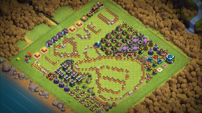 Town Hall 13 Fun Base layout by TReX