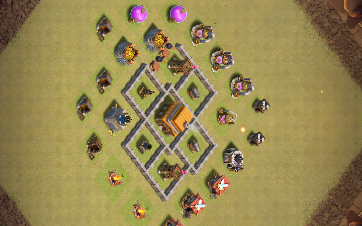 Town Hall 4 War Base layout by Clasher