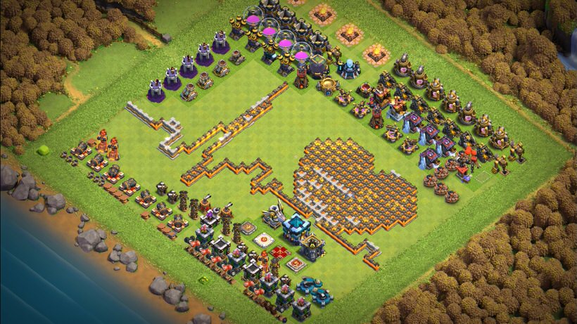 Town Hall 13 Fun Base layout by TReX