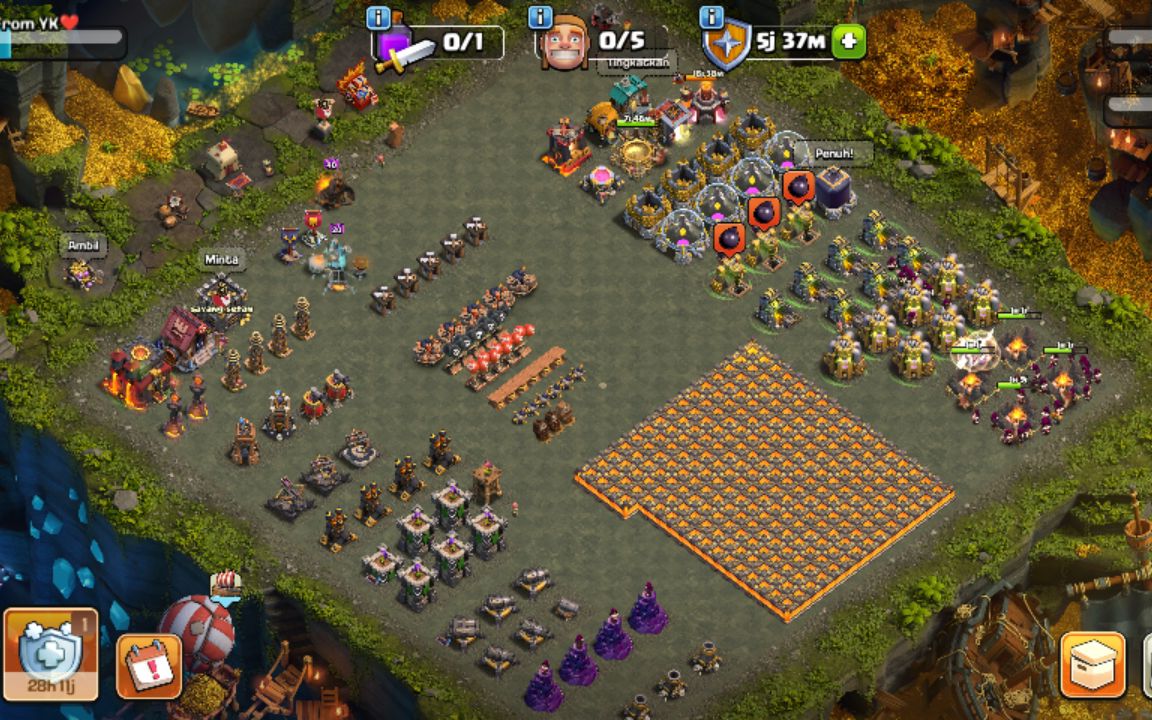 Town Hall 10 Fun Base layout by BakekokDio°°