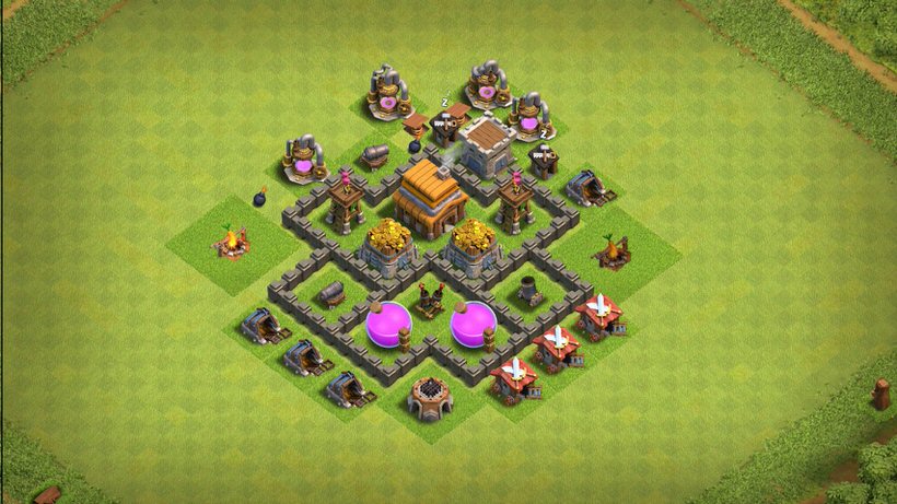 Town Hall 4 Trophy Base layout by TReX