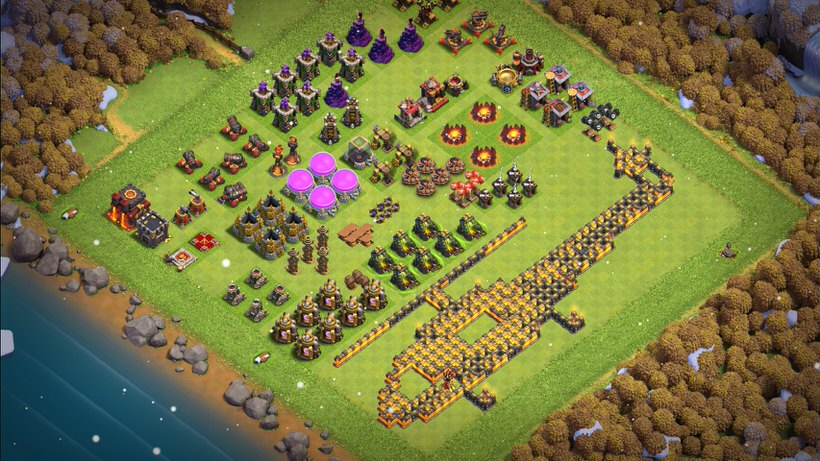 Town Hall 10 Fun Base layout by TReX