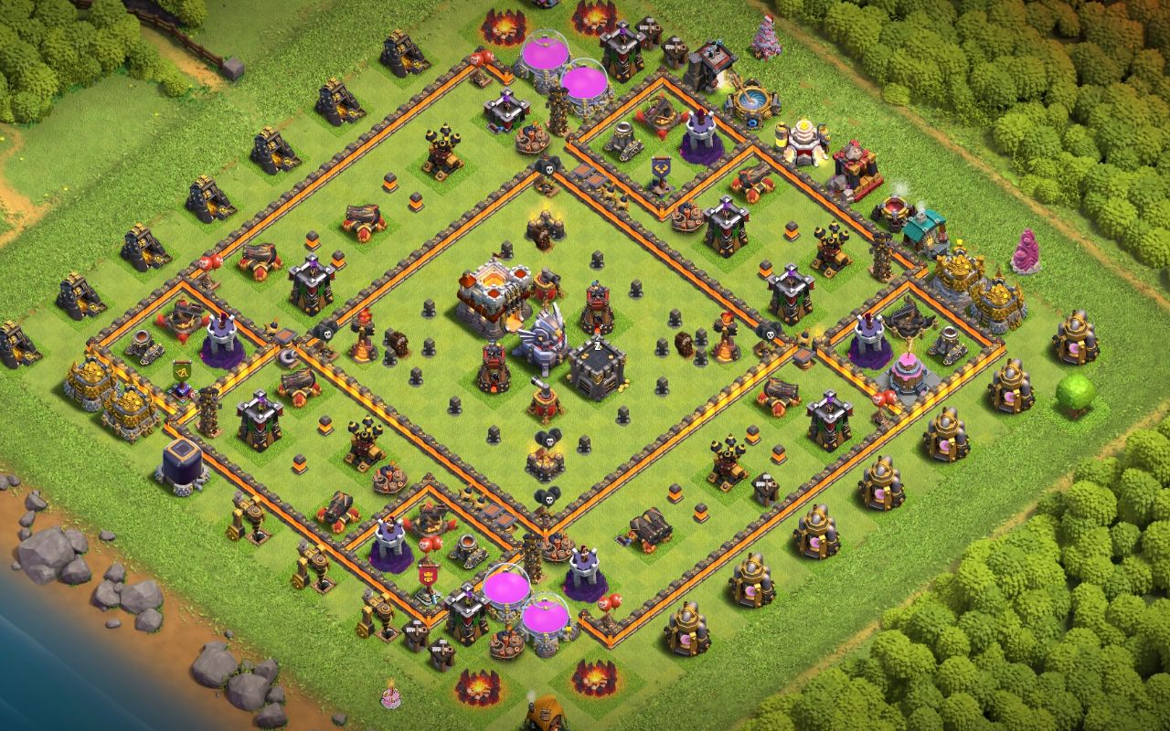 Town Hall 11 Hybrid Base layout by Clever Echo
