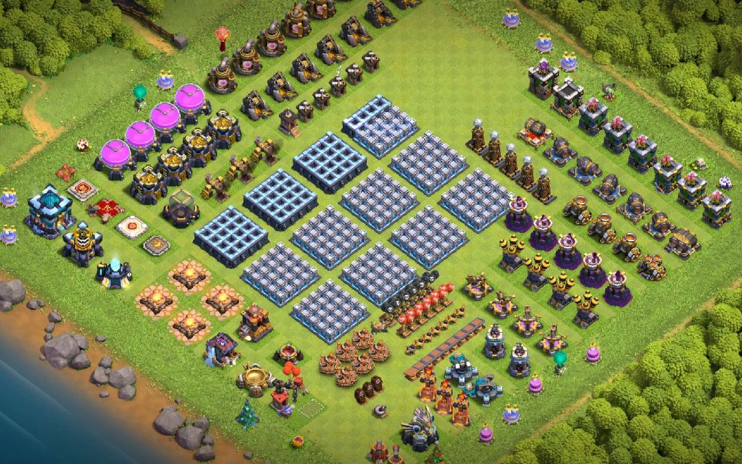 Town Hall 13 Fun Base layout by XLR8