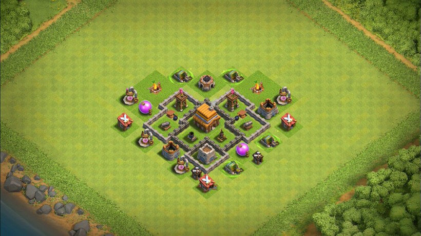 Town Hall 4 Trophy Base layout by TReX