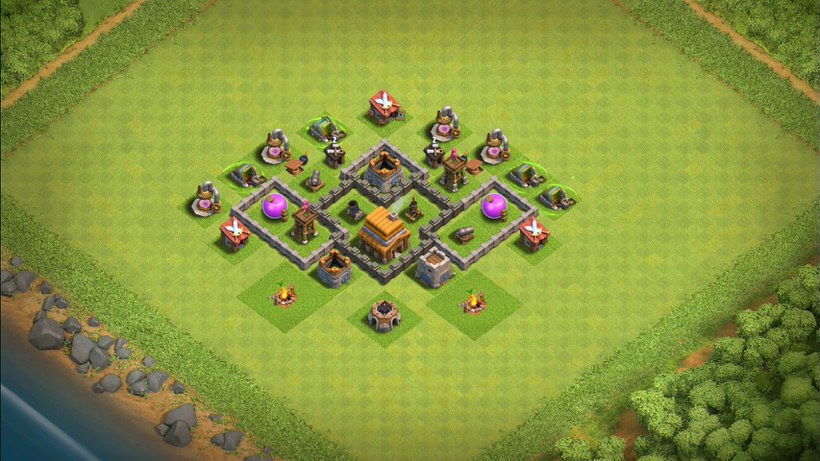 Town Hall 4 Farming Base layout by TReX
