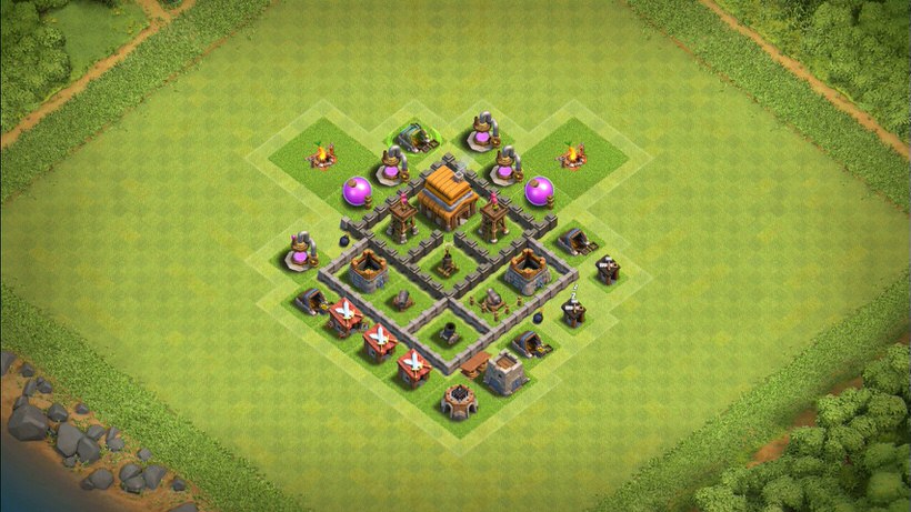 Town Hall 4 Hybrid Base layout by TReX