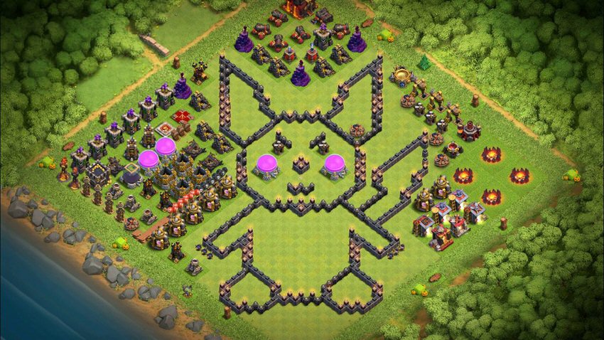Town Hall 10 Fun Base layout by TReX