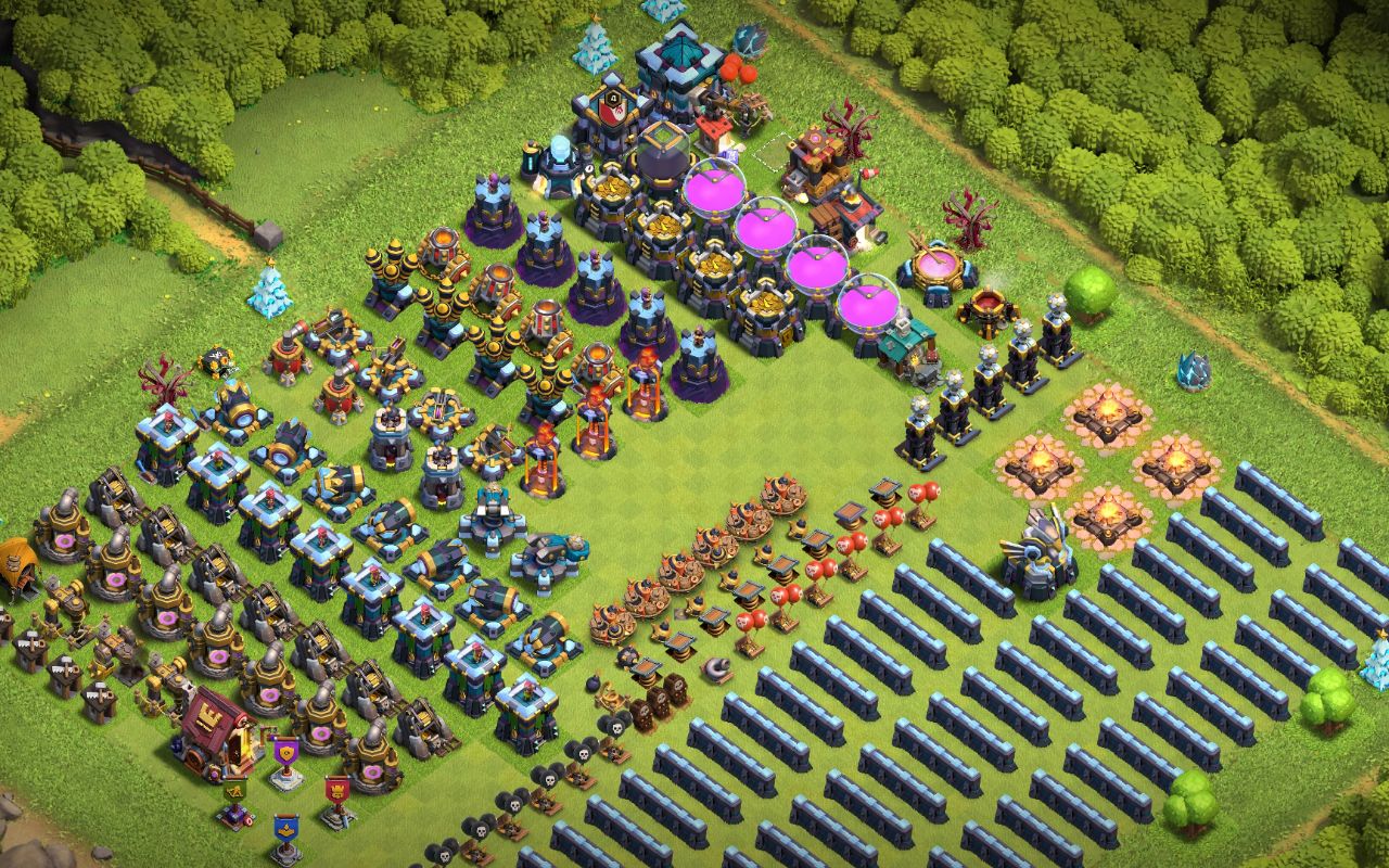 Town Hall 13 Fun Base layout by Emi Fan Boy🌚