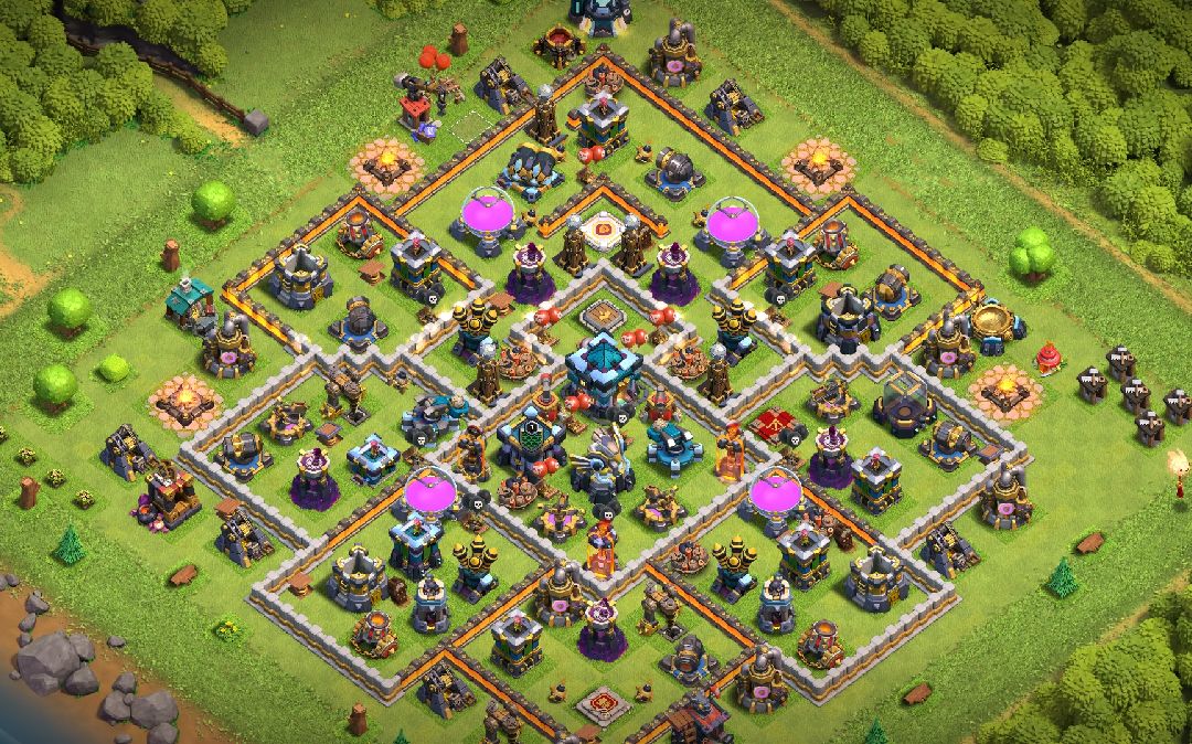Town Hall 13 Hybrid Base layout by Trx