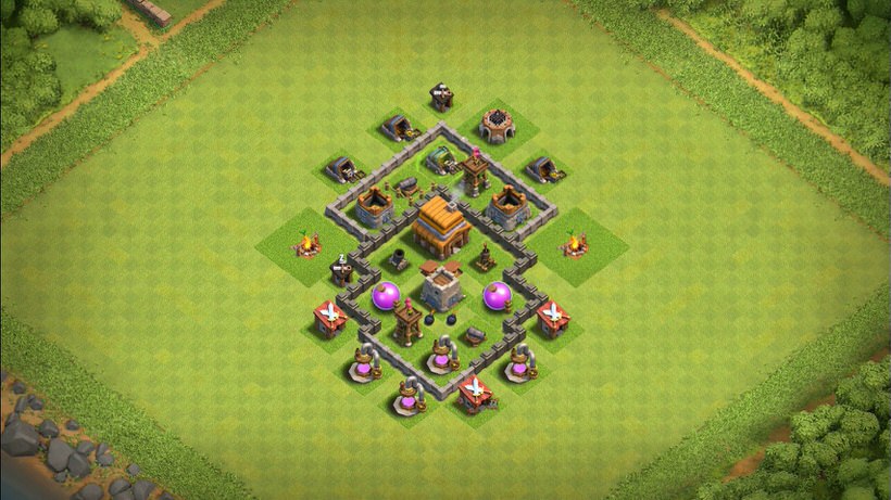 Town Hall 4 Hybrid Base layout by TReX