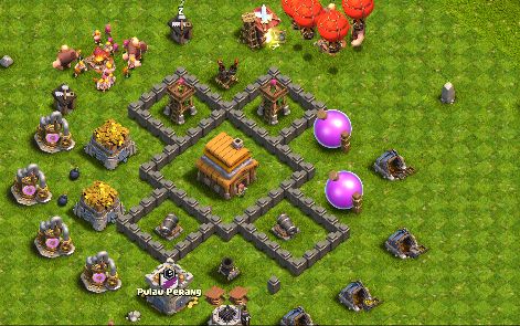 Town Hall 4 Farming Base layout by Hasbil26
